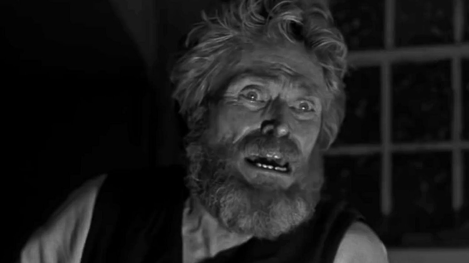 review-the-lighthouse-is-a-claustrophobic-decent-into-complete-madness-social
